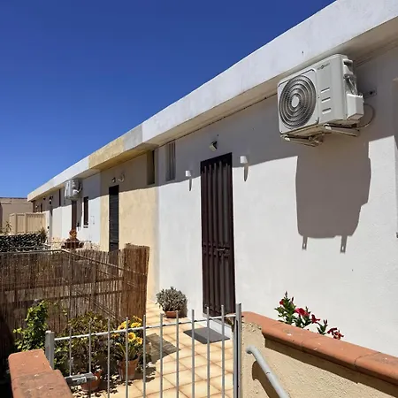 Mistral Capitana Apartment *